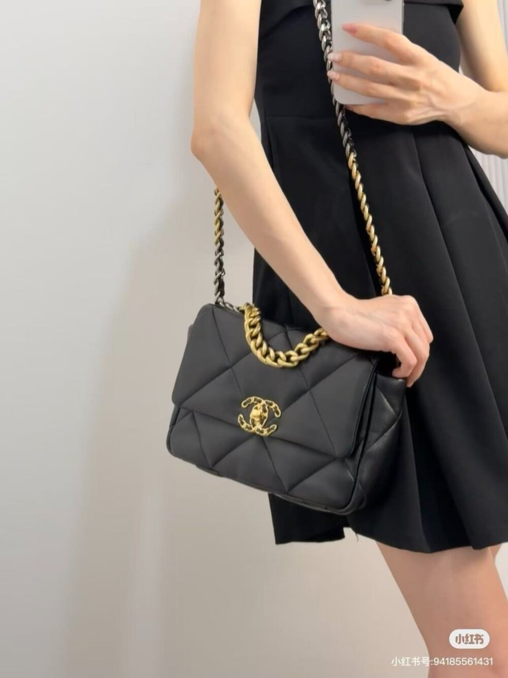 Classic CHANEL   bag: A Stylish and Versatile Choice for Elegance